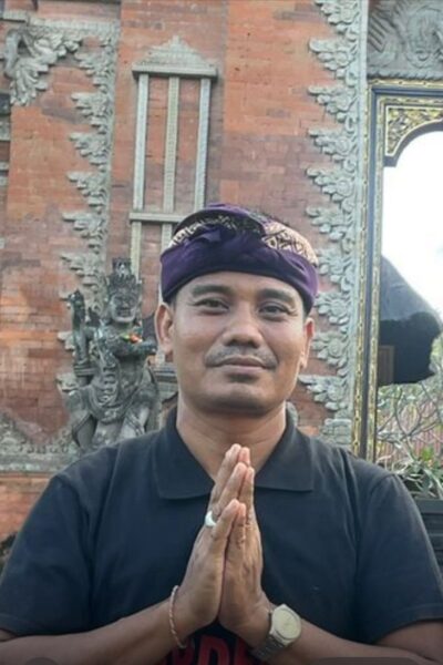 I KADE RADIANA, S.Pd.